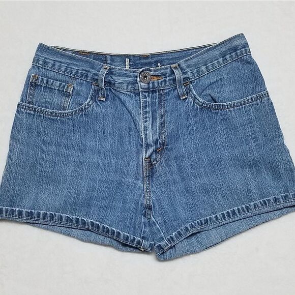VINTAGE Levi's High Rise Daisy Duke Denim Shorts - Picture 4 of 11